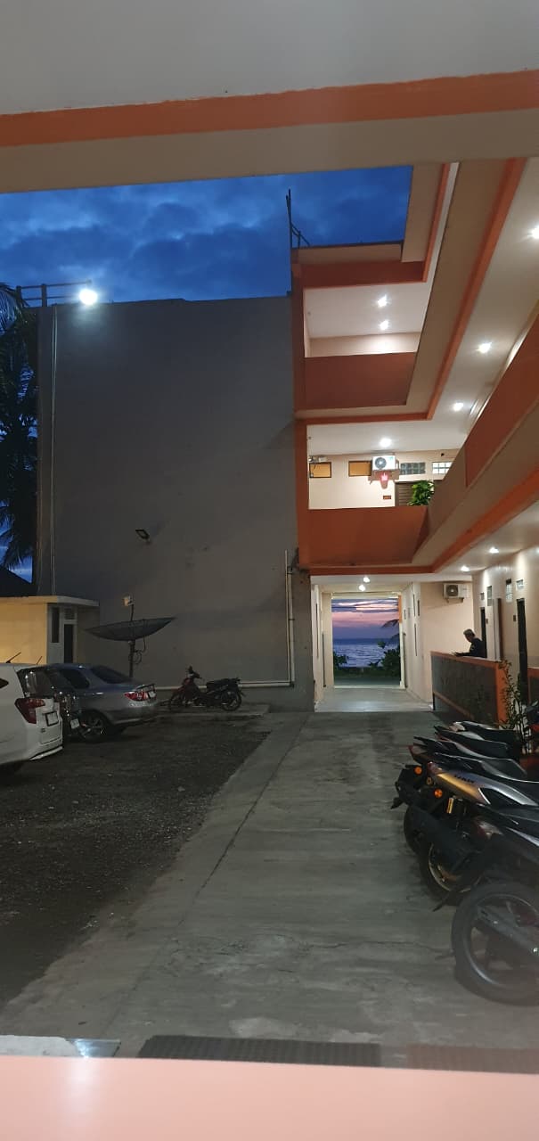 Hotel tenda Pantai Timur Pangandaran HOTEL TENDA PANGANDARAN Area Parkir